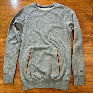 Women’s Nike Athletic Crew Sweatshirt w/Pockets